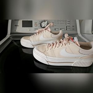 Nike Court lift sneakers